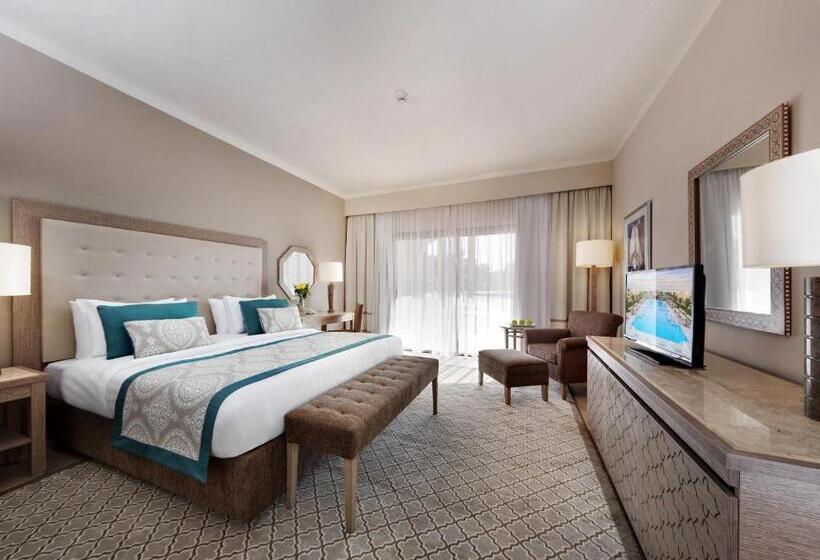 غرفة عائلية مطلّة علي الحديقة, Steigenberger Alcazar