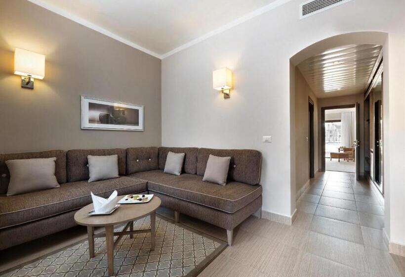 غرفة عائلية مطلّة علي الحديقة, Steigenberger Alcazar