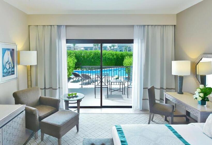 غرفة ديلوكس عائلية, Steigenberger Alcazar