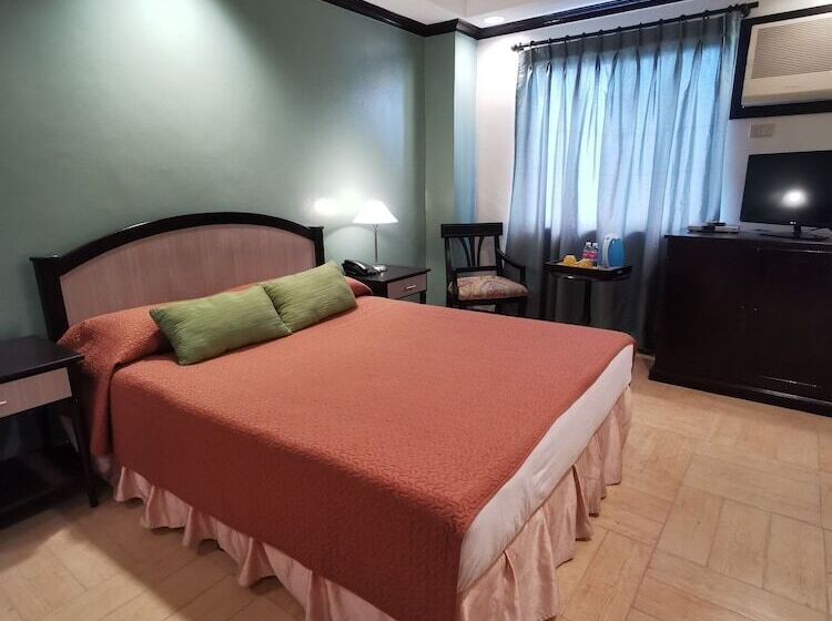 חדר סופריור, Tagaytay Country