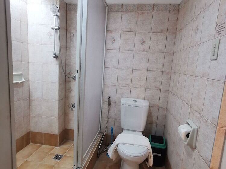 חדר דלוקס, Tagaytay Country