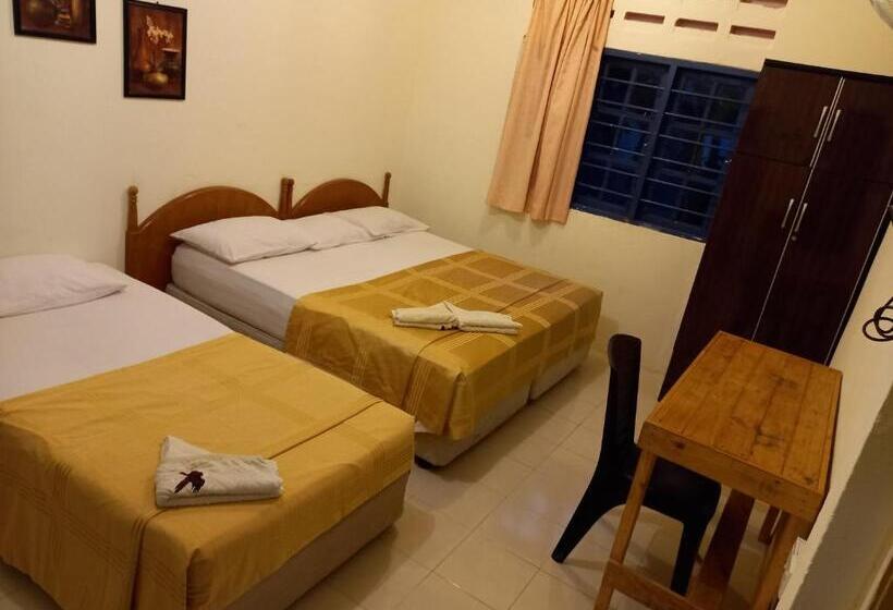 Трехместный Номер Комфорт, The Cottage Langkawi