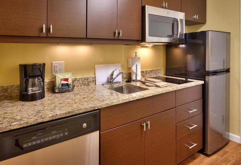 Студия Стандарт, Towneplace Suites By Marriott Dickinson