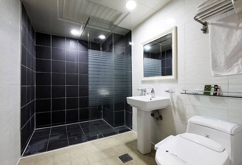 豪华房间, White Tourist