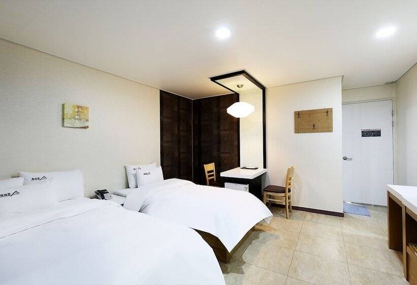 豪华房间, White Tourist