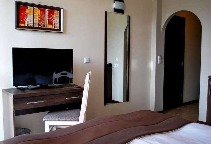 غرفة قياسية, Zara