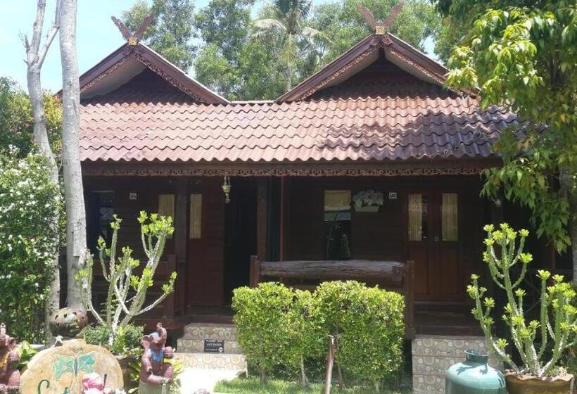 スーペリアーバンガロー, My Home Lantawadee Resort