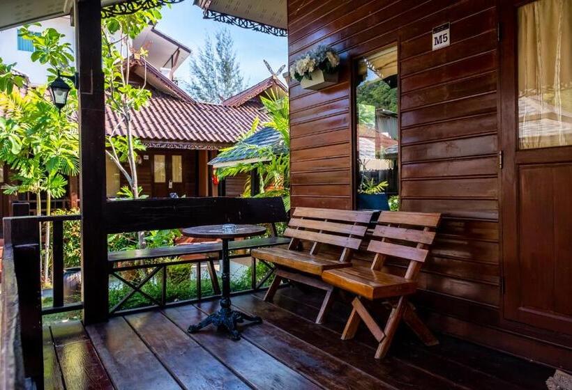 スーペリアーバンガロー, My Home Lantawadee Resort