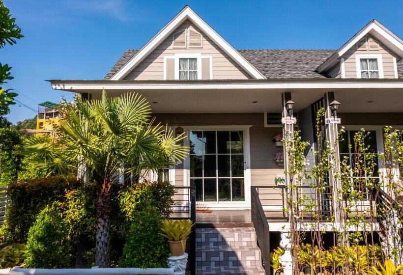 デラックスバンガロー, My Home Lantawadee Resort