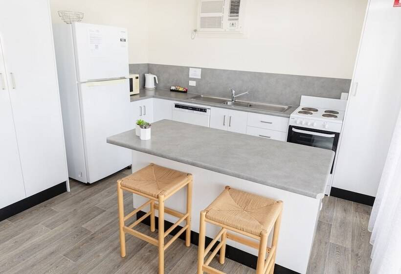 Апартаменты 2 Спальни, Palm View Holiday Apartments