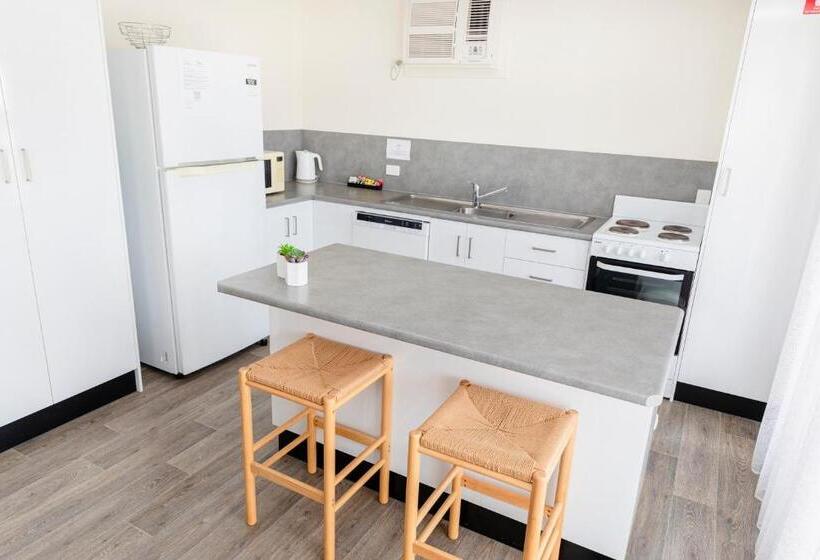 Апартаменты 2 Спальни, Palm View Holiday Apartments