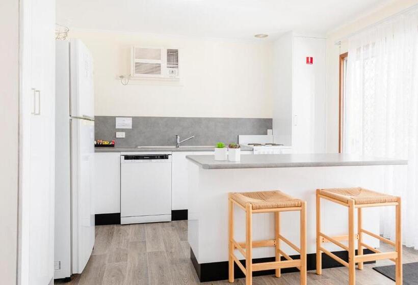 Апартаменты 2 Спальни, Palm View Holiday Apartments