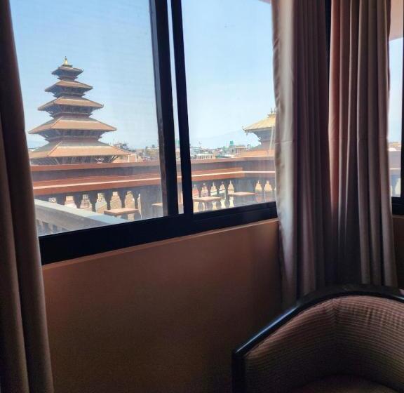 اتاق لوکس, Garuda