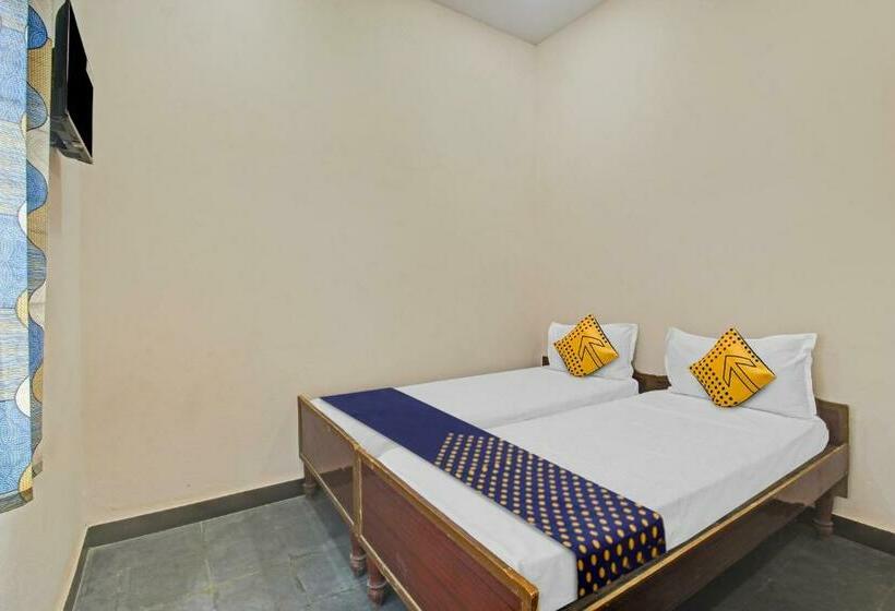 三人经典房间, Spot On 811891 Shepherds Boarding And Lodging