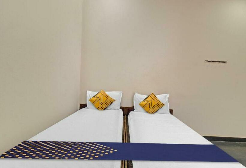 三人经典房间, Spot On 811891 Shepherds Boarding And Lodging