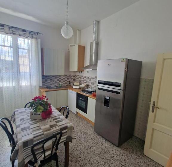 חדר סטנדרט, Locazione Lety