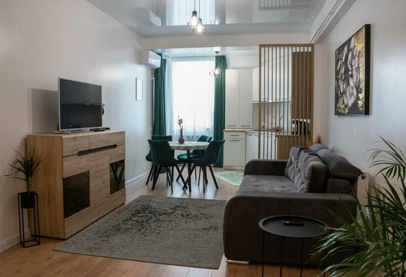 آپارتمان 1 خوابه با بالکن, Apartamente By R S 3