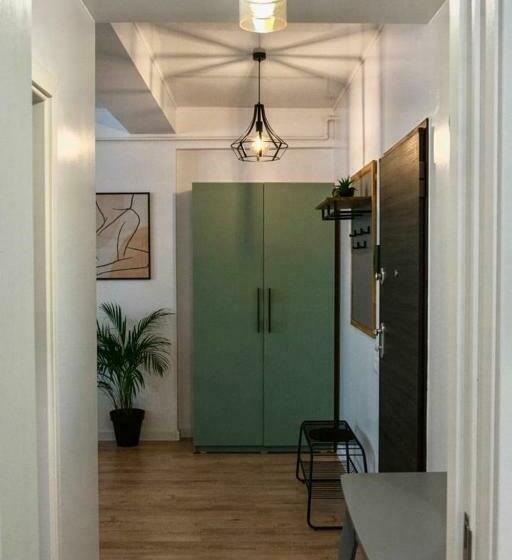 آپارتمان 1 خوابه با بالکن, Apartamente By R S 3