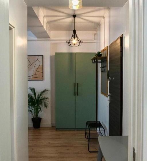 آپارتمان 1 خوابه با بالکن, Apartamente By R S 3