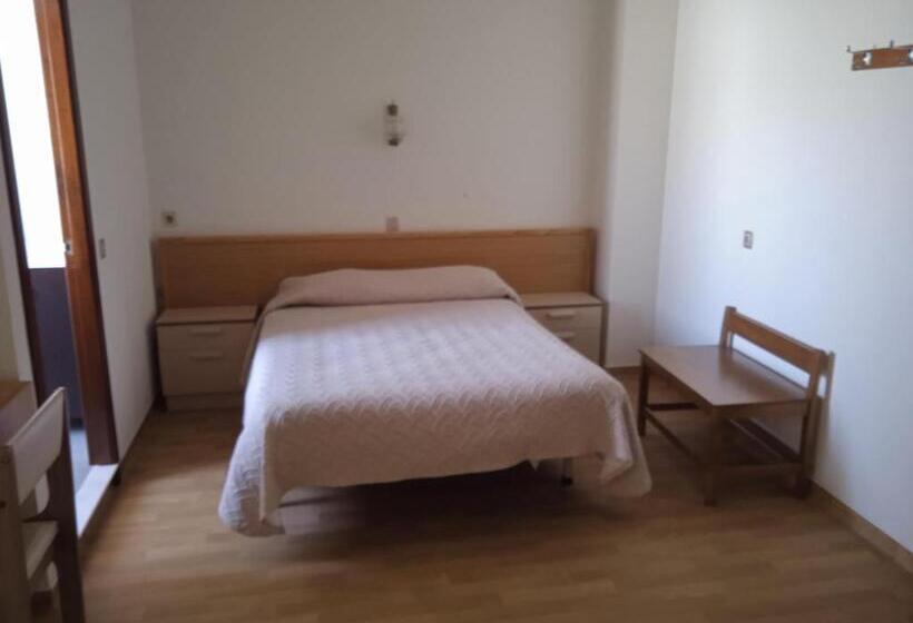 スタンダードルーム, Arcádia By Umbral