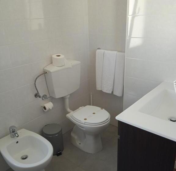 スタンダードルーム, Arcádia By Umbral