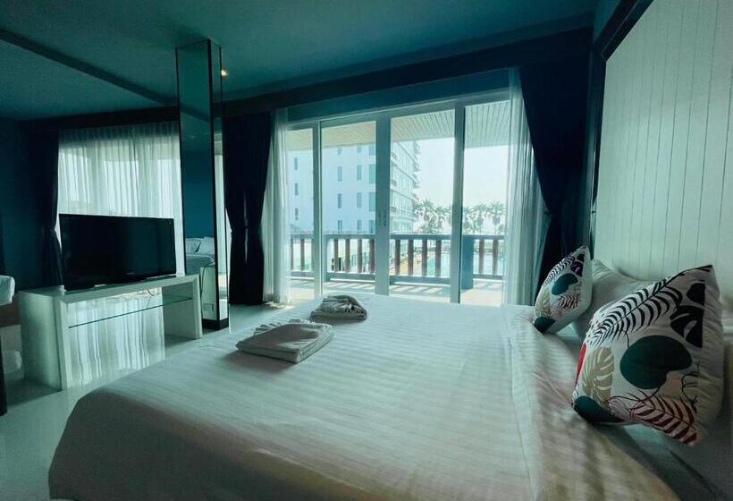 オーシャンビューデラックススイート, The Sand Beach Pattaya