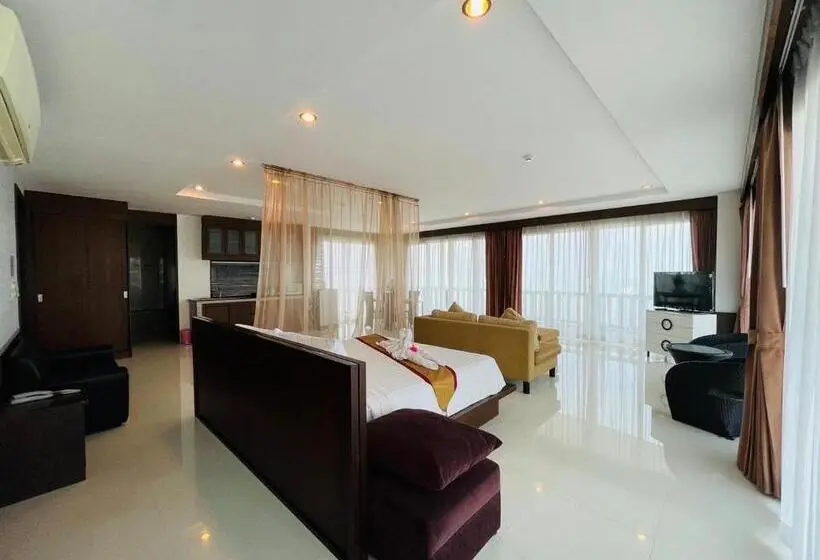 エクゼクティブスイート, The Sand Beach Pattaya