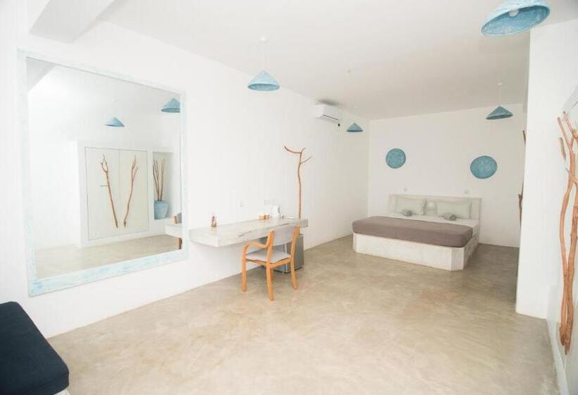 اتاق استاندارد با بالکن, Nava B&b
