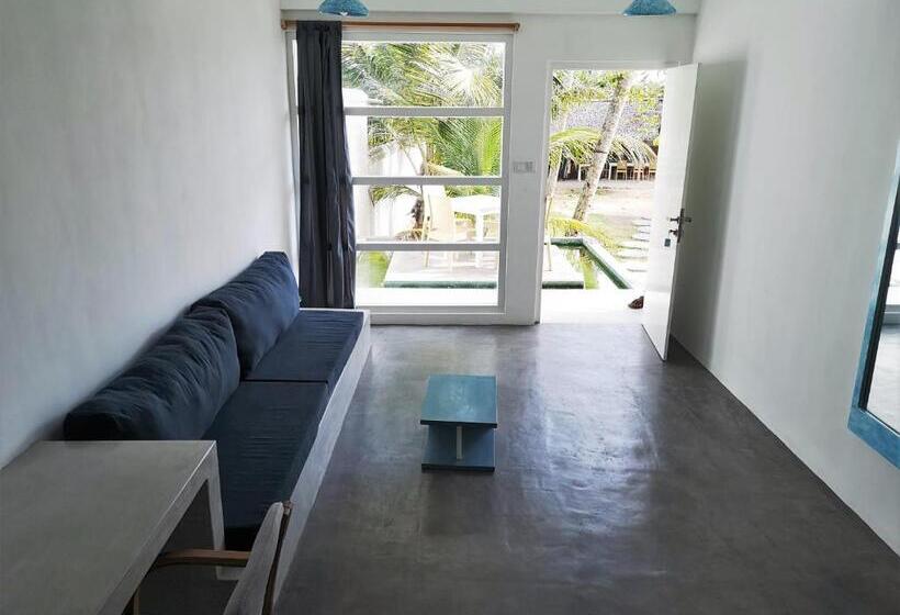 جناح دوبلكس, Nava B&b