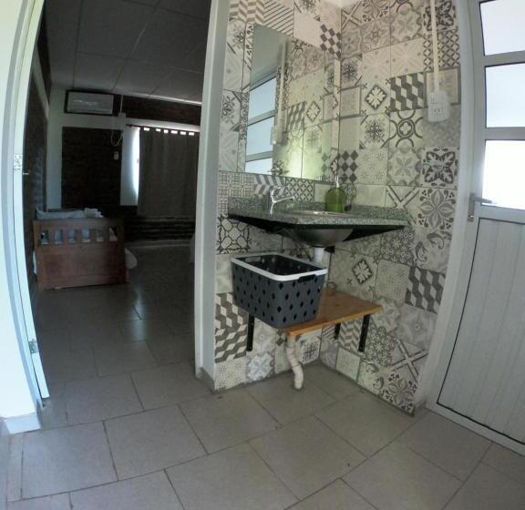 חדר אקונומי, Las Catalinas Cabañas