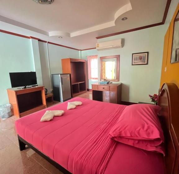 Standard Szoba, Seven In