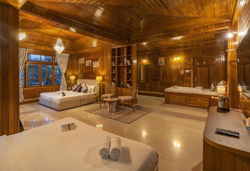 디럭스 스위트, Zostel Shillong