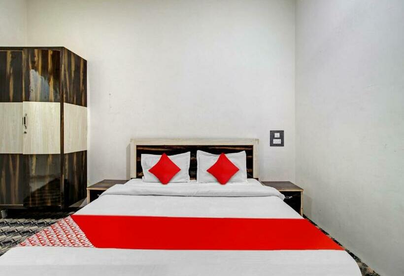 اتاق استاندارد, Oyo Flagship 81121  Farhad