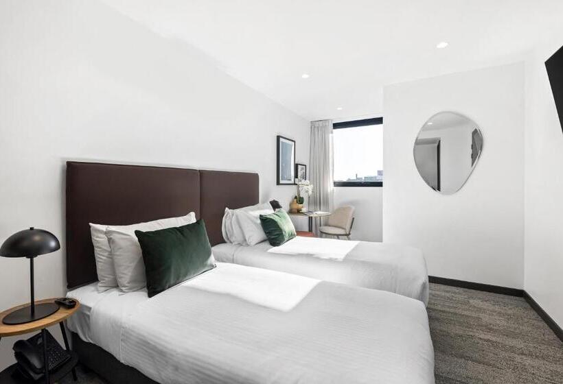 Студия Стандарт, Quest Geelong Central