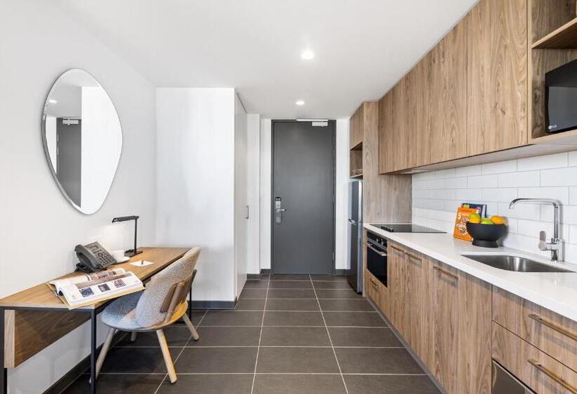 آپارتمان 2 خوابه, Quest Geelong Central