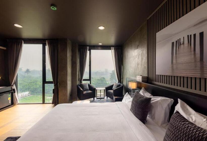 Люкс, The View Chiang Dao