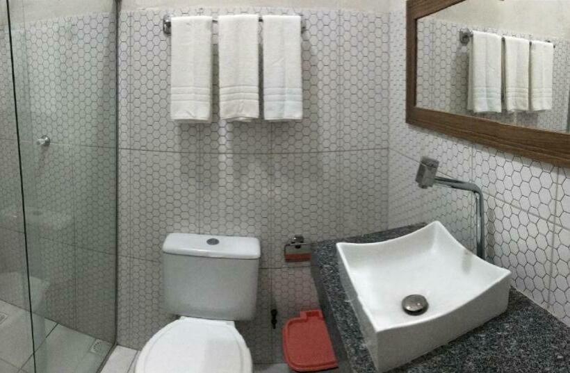 اتاق استاندارد سه نفره, Pousada Crocodilo Caraíva