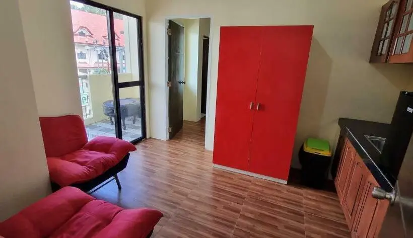 اتاق استاندارد چهارنفره با بالکن, Zukiya Residences Baguio