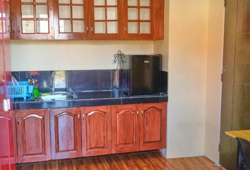 اتاق استاندارد چهارنفره با بالکن, Zukiya Residences Baguio