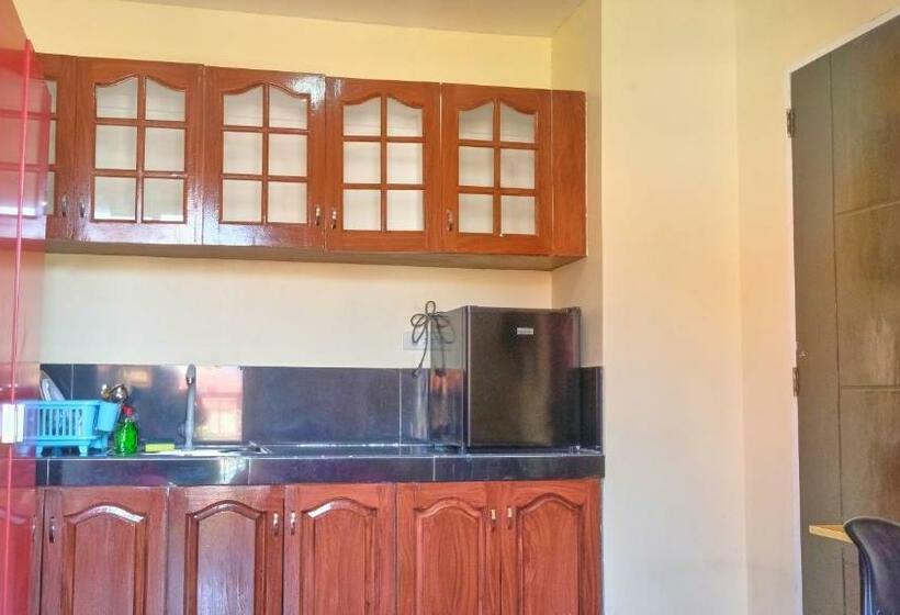 اتاق استاندارد چهارنفره با بالکن, Zukiya Residences Baguio