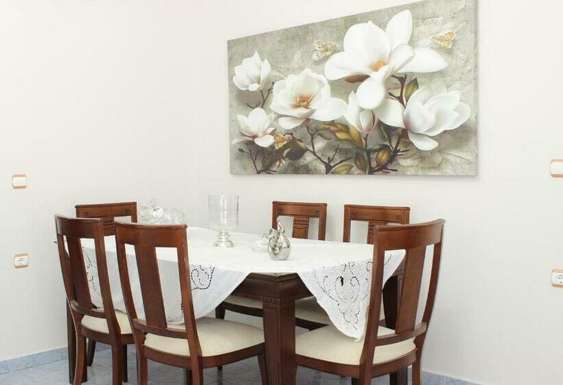 آپارتمان لوکس 1 خوابه, Leva S Apartments