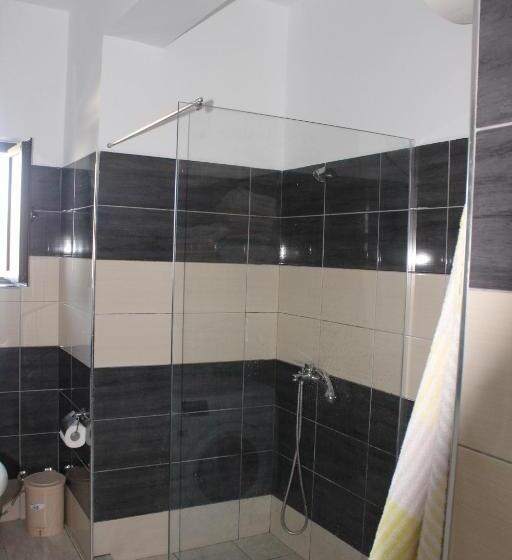 آپارتمان 1 خوابه با بالکن, Leva S Apartments