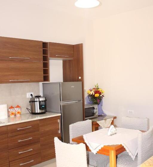 آپارتمان 1 خوابه با بالکن, Leva S Apartments