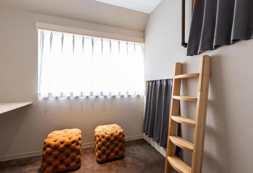 공동 객실, Akasaka The Hostel