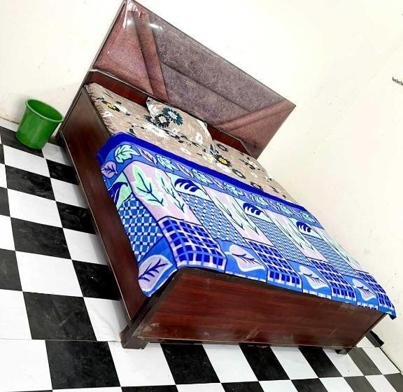 Трехместный Номер Классика, Spot On 81041 Hotel Royal Palace