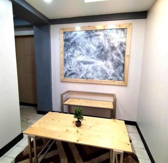 Pokój Ekonomiczny, Big Brotherhouse