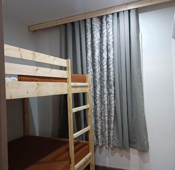 Suite 2 Sypialnie, Big Brotherhouse