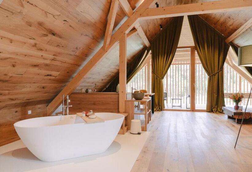 سوییت لوکس, Pira