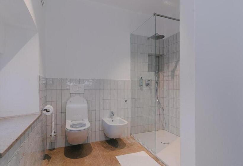 آپارتمان لوکس 1 خوابه, Pira