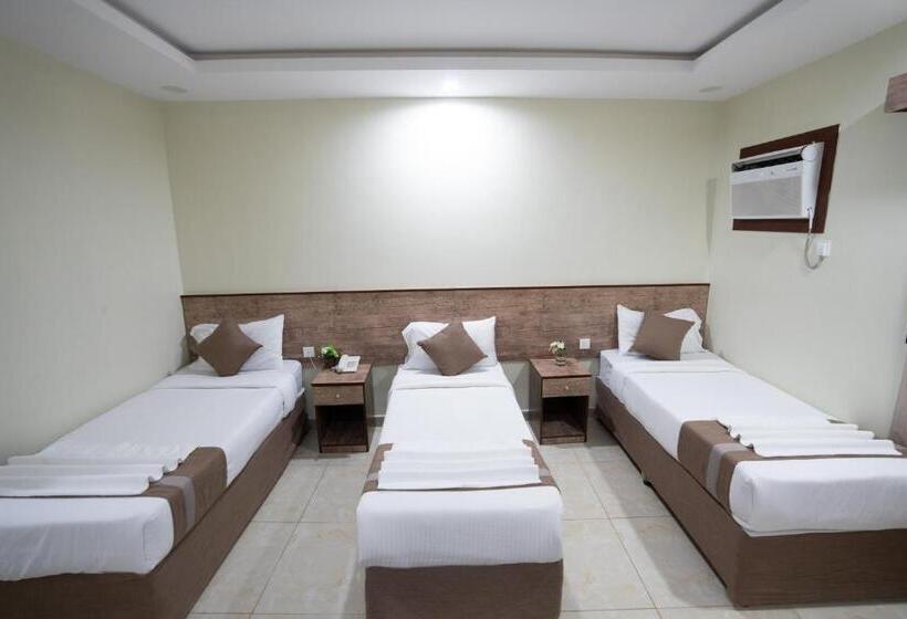 Номер Стандарт Трехместный, شقق سما سول المخدومة